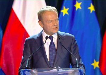 Przemówienie Tuska. Mówił o Konstytucji i Targowicy