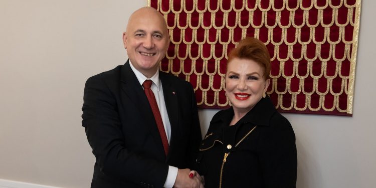 Georgette Mosbacher o ustawie 447. Oficjalny komunikat