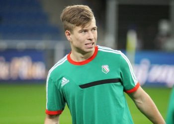 Jakub Kosecki zrobi sobie tatuaż w nietypowym miejscu