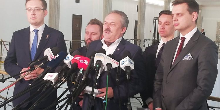 Jakubiak: „Mosbacher chce rządzić Polską przez listy i naciski”