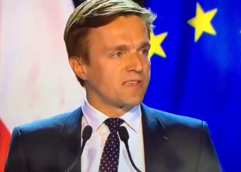 Przed Tuskiem wystąpił Jażdżewski. Ostry atak na Kościół