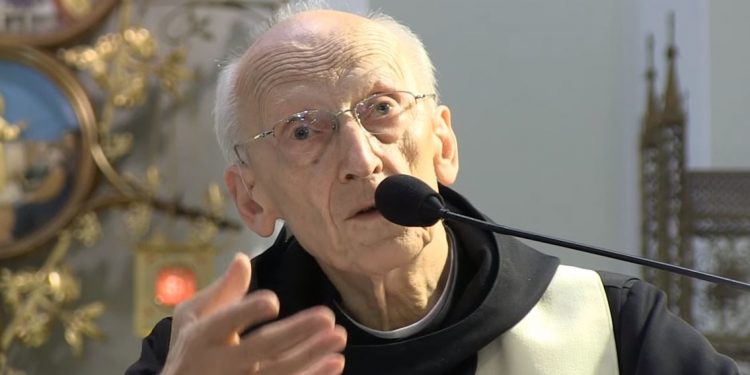 O. Leon Knabit o filmie Sekielskiego. Mocna reakcja innego księdza