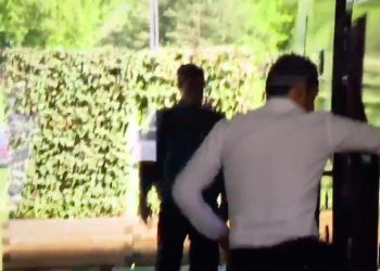 Lewandowski kuleje. Został kopnięty na treningu [WIDEO]