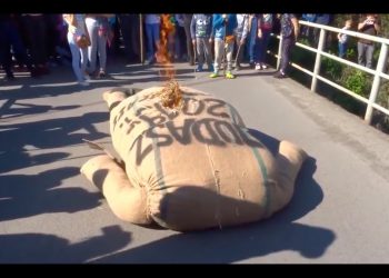 Co Polacy myślą o spaleniu kukły Judasza?