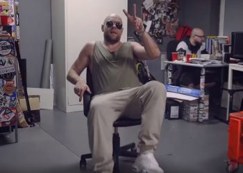 Tede uderza w Numera. Mocne wersy rapera [WIDEO]