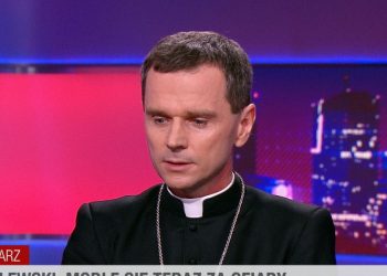Biskup Mirosław Milewski o „Tylko nie mów nikomu”. Wywołał kontrowersje