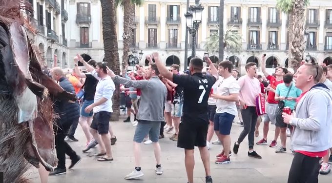 Liga Mistrzów. Kibice Liverpoolu wywołali zamieszki w Barcelonie