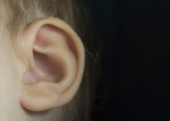 Słyszał dziwne dźwięki. Lekarze byli zdumieni, gdy zajrzeli do jego ucha