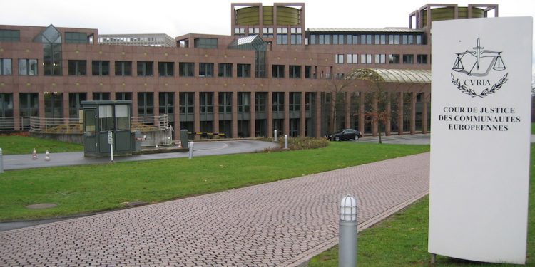 Polski rząd przegrywa z Komisją Europejską. Nie ma już środków odwoławczych