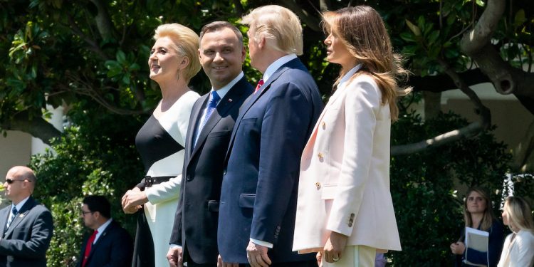 Prezydent odpowiada ws. wizyty swojej córki w USA