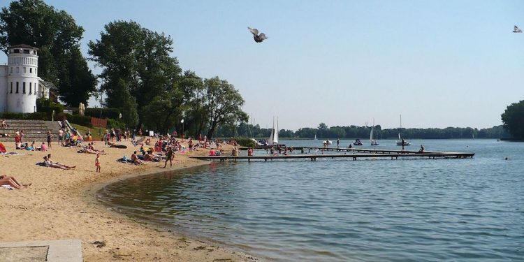Pierwsze kąpieliska w Polsce już zostały zamknięte