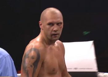 „Juras” ostro walce Głowackiego. „Kure***o”