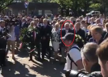 Lech Wałęsa i Schetyna złożyli kwiaty pod pomnikiem stoczniowców