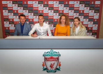 Boniek skrytykował transfer Polaka do Liverpoolu