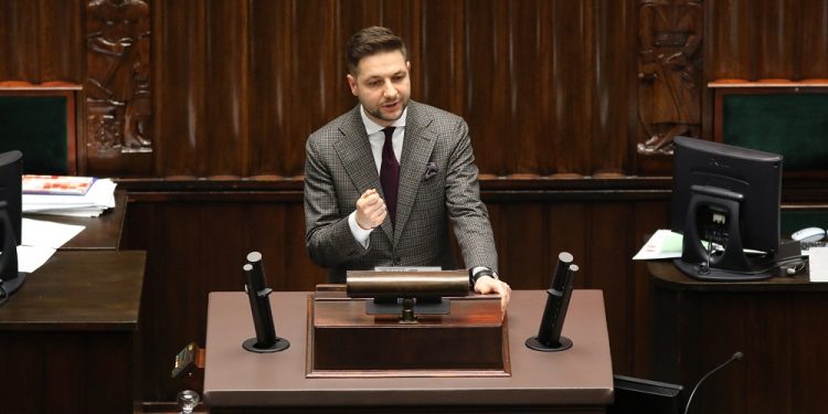 Patryk Jaki oburzony interwencją Rzecznika Praw Obywatelskich: Nigdy nie powinien Pan pełnić tego urzędu