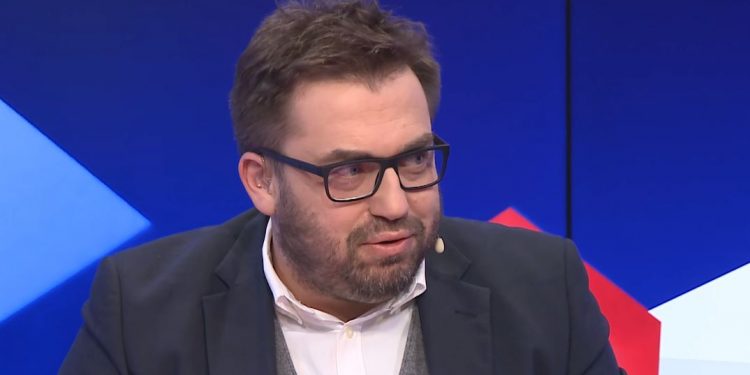 „Uwielbia wszystkich, którzy u niego kupują”. Węglarczyk o wizycie Dudy