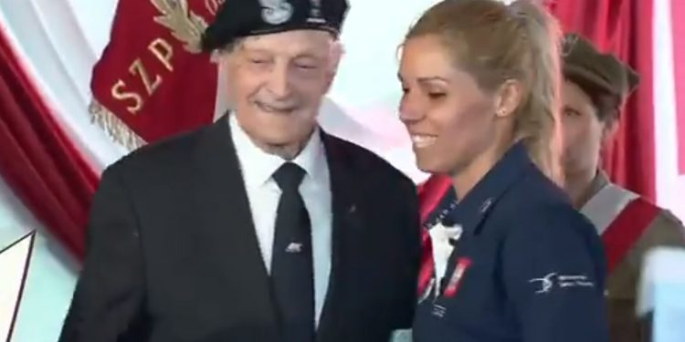 Zofia Klepacka uhonorowana przez AK [WIDEO]