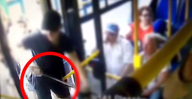 Atak maczetą w autobusie w Krakowie. Są zatrzymania