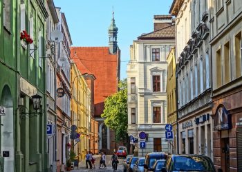 Bydgoszcz: Wysoka temperatura wygięła tory tramwajowe