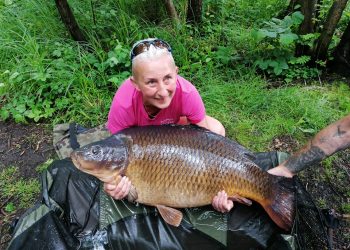 Złowiła karpia ważącego ponad 31 kg. Padł rekord Polski