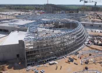 Otwarcie olbrzymiego aquaparku pod Warszawą zbliża się wielkimi krokami. Park of Poland rekrutuje