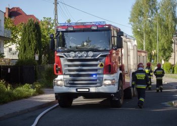 Lubuskie: Pożar zabytkowego kościoła. Strażacy walczą z żywiołem