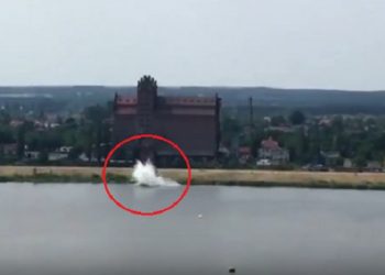Tragedia w Płocku. Samolot wpadł do Wisły. Nie żyje pilot