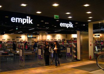 Empik zablokował sprzedaż „Gazety Polskiej” z naklejką