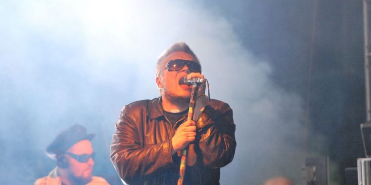 Muniek Staszczyk trafił do szpitala. Odwołano koncerty