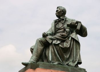 Nie tylko Papkin, krokodyl i „Mocium Panie” – życie i twórczość Aleksandra Fredry w rocznicę jego śmierci