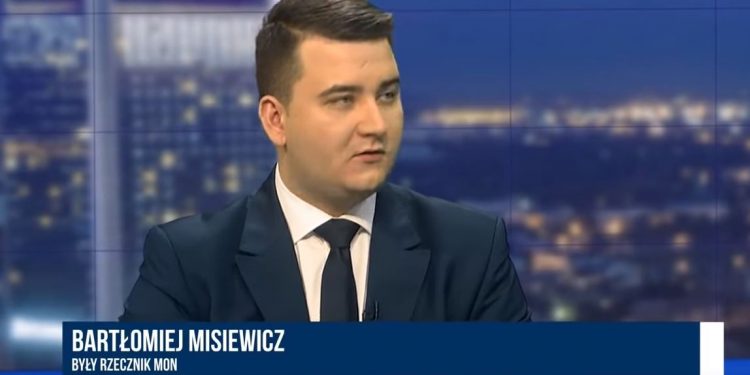 Tak wygląda Bartłomiej Misiewicz po wyjściu z aresztu [FOTO]