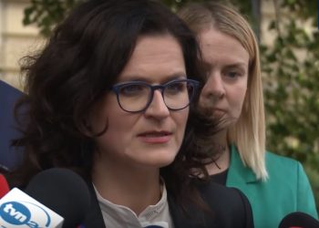 Dulkiewicz: Za próby samobójcze uczniów odpowiada PiS