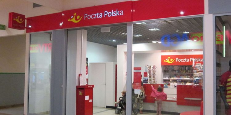 Poczta Polska wprowadzi m.in. kawę, kanapki i lody