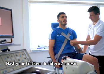 Karlo Muhar, nowy zawodnik Lecha Poznań, kupił… malucha [FOTO]