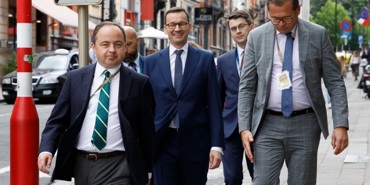 Morawiecki po szczycie UE. Premier ogłasza sukces