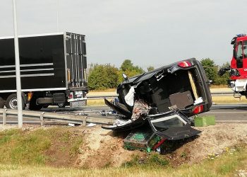 Koszmarny wypadek w Pabianicach. Kierowca nie miał szans [FOTO]