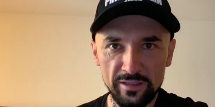 Vega naciskany, by przesunął premierę filmu „Polityka”