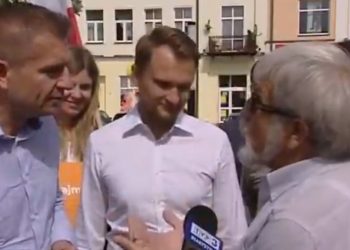 „Wiadomości TVP” pokazały fragment rozmowy Arłukowicza z wyborcą