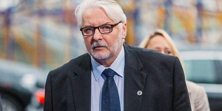 Waszczykowski objął ważną funkcję w PE. Szydło przegrała