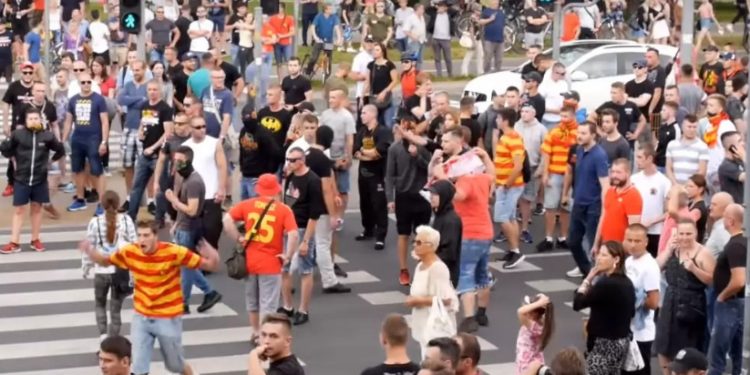 Gosiewska o zamieszkach na Marszu Równości: „Skutek działania służb rosyjskich”