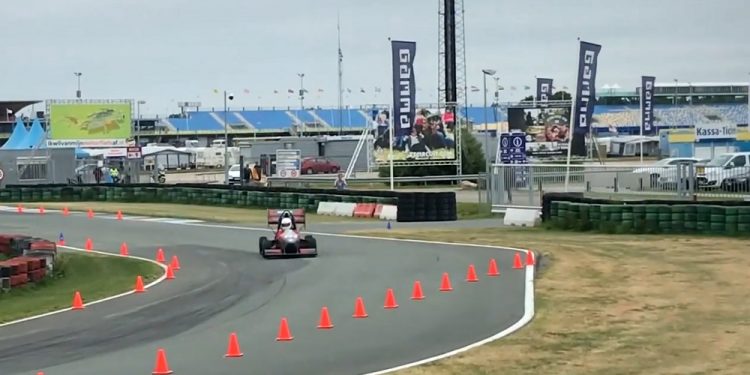 Bolid studentów ze Śląska wygrał zawody w Hiszpanii!