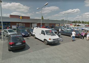 Warszawa: Zapłaciła 95 zł za parking! Klientka Lidla jest oburzona