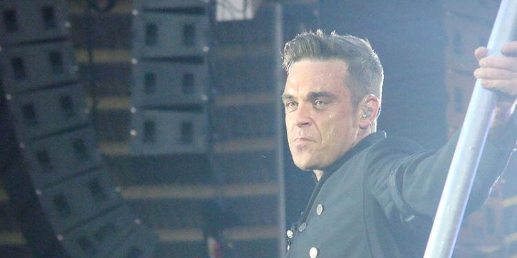 Robbie Williams był bliski samobójstwa. Twierdzi, że to przez… duchy