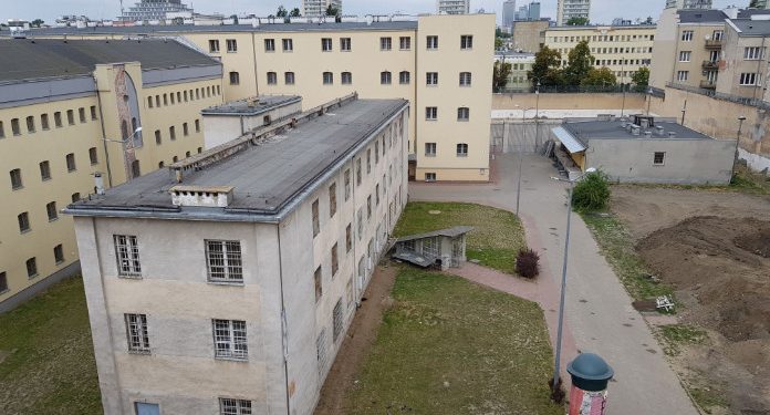 Odnaleźli ludzkie szczątki w Warszawie. IPN zbada 1,5 h terenu