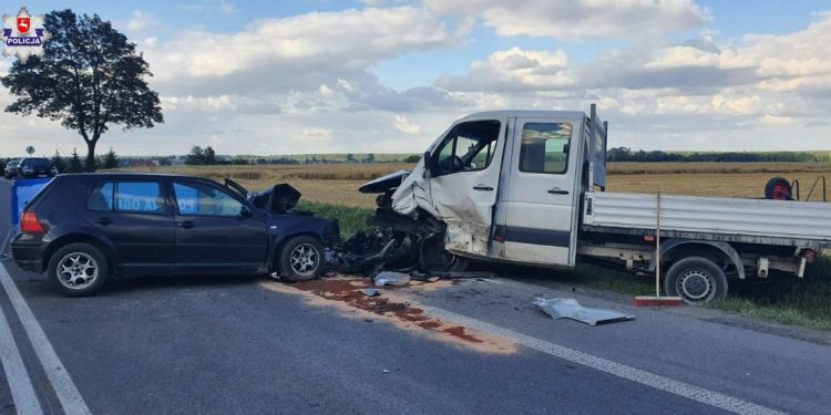 Śmiertelny wypadek pod Lublinem. Kamera nagrała czołowe zderzenie