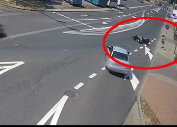 Zostawił wnuka i… uciekł skuterem. Wcześniej spowodował wypadek [WIDEO]