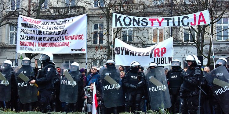 Zgrzyt w szeregach opozycji. Obywatele RP wystawiają własnego kandydata