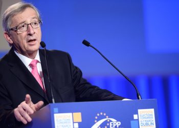 Jean-Claude Juncker musiał przerwać wakacje. Konieczna pilna operacja!