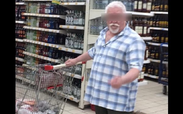 Kraków: Zaatakował matkę z niepełnosprawną córką w sklepie [FOTO]