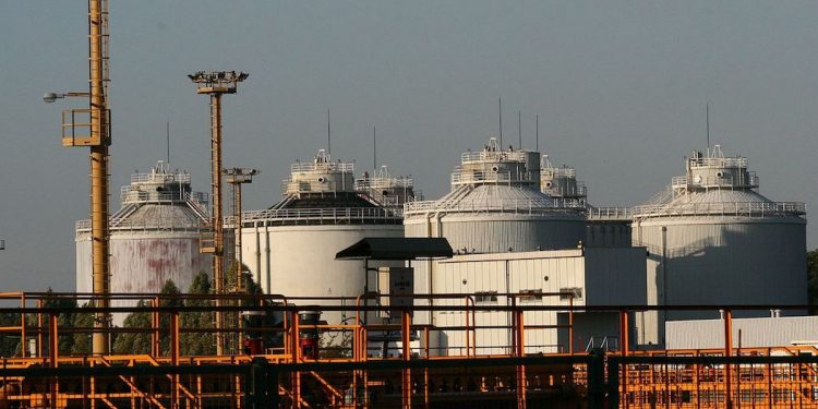 Władze Warszawy od wczoraj wiedziały o awarii oczyszczalni? Minister: „To wielka nieodpowiedzialność”